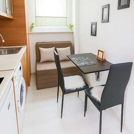 Helios Seaview Апартаменти