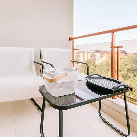 Апартаменти Helios Seaview *