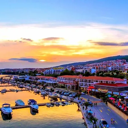 Helios Seaview